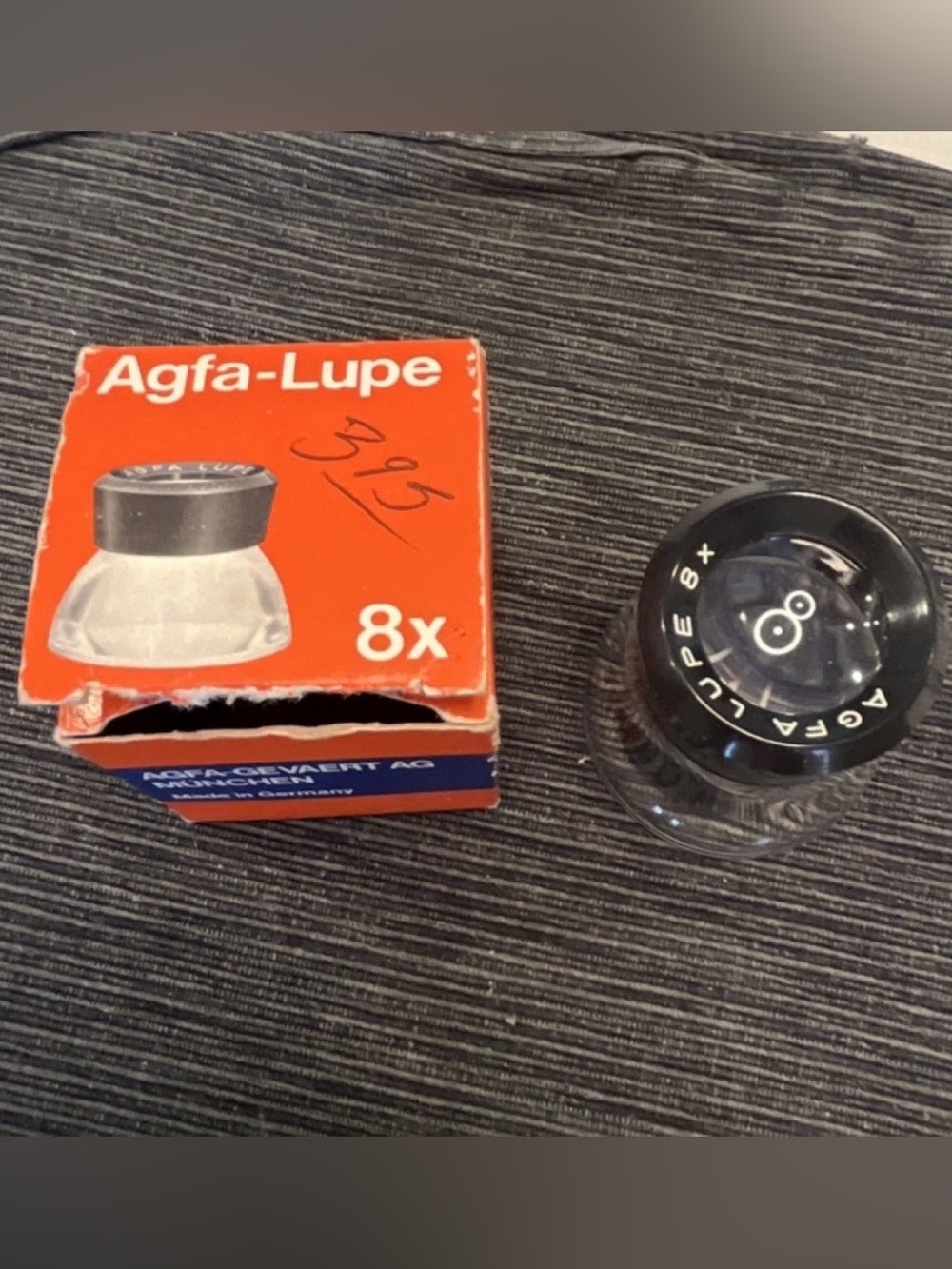 Agfa-Lupe 8x Loupe Magnifier - Red/Black